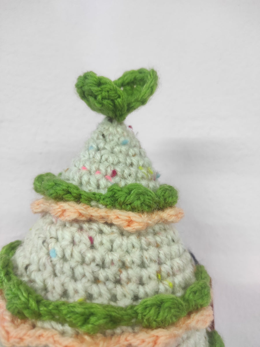 Χειροποίητο πλεκτό μπεζ Χριστουγεννιάτικο δέντρο