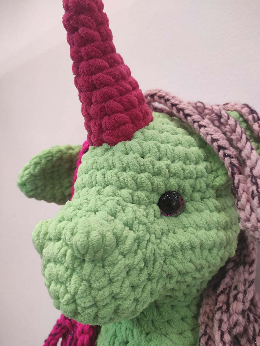 Χειροποίητο Πλεκτό Κουκλάκι Πράσινος Βελουτέ Μονόκερος