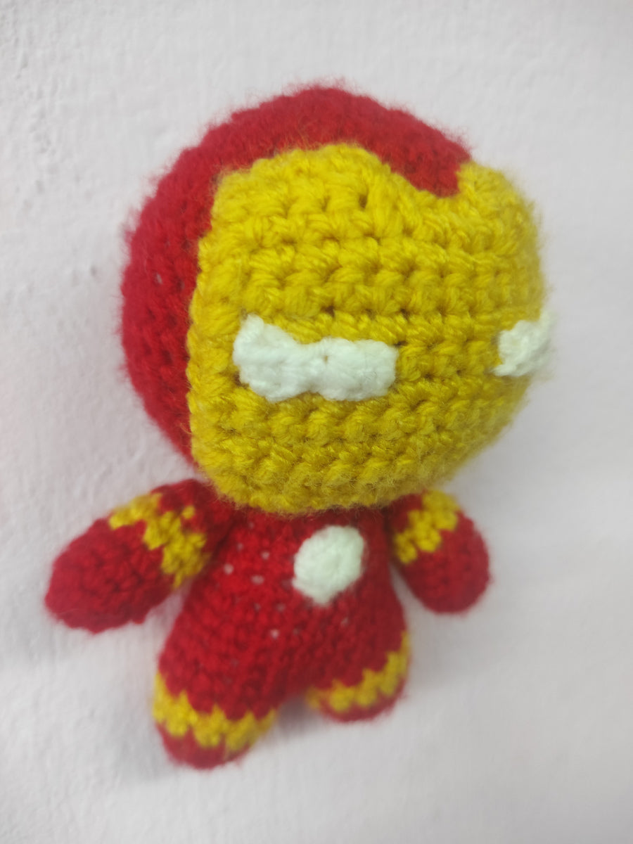 Χειροποίητο πλεκτό κουκλάκι τύπου Ironman