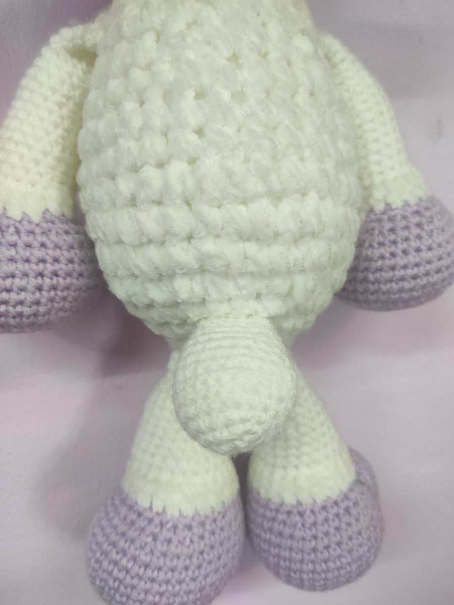 Χειροποίητο πλεκτό αρνάκι με κουδουνάκι