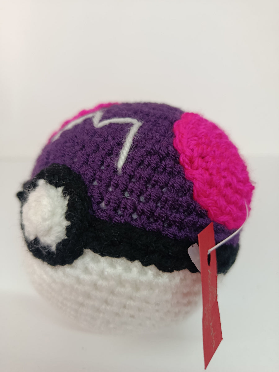 Χειροποίητο πλεκτό κουκλάκι τύπου Masterball Pokeball