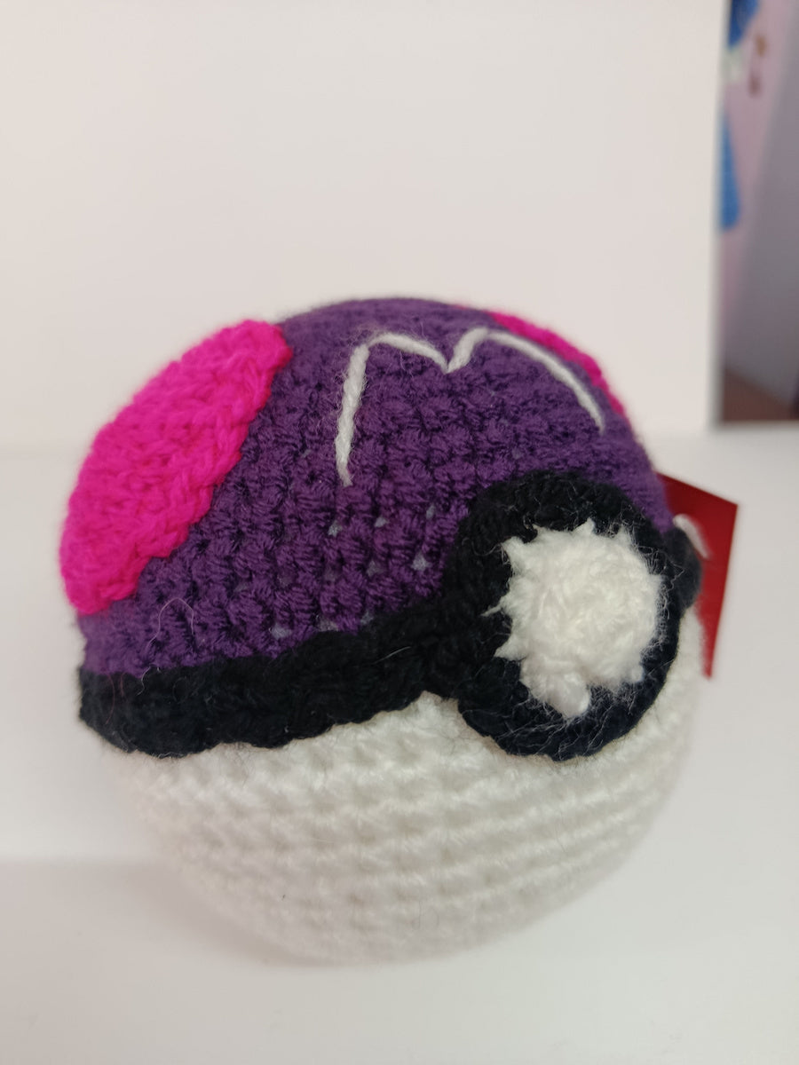 Χειροποίητο πλεκτό κουκλάκι τύπου Masterball Pokeball
