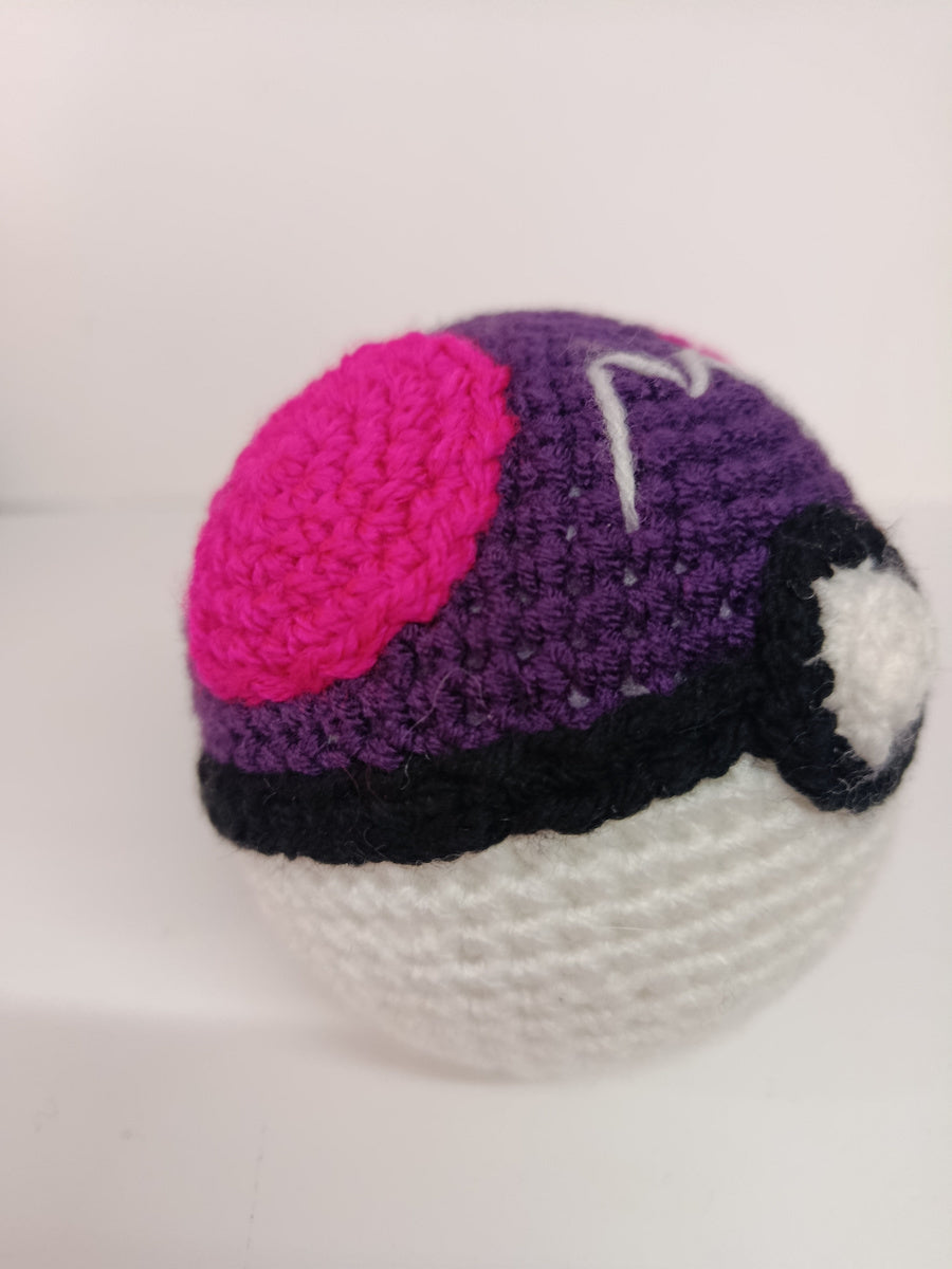 Χειροποίητο πλεκτό κουκλάκι τύπου Masterball Pokeball