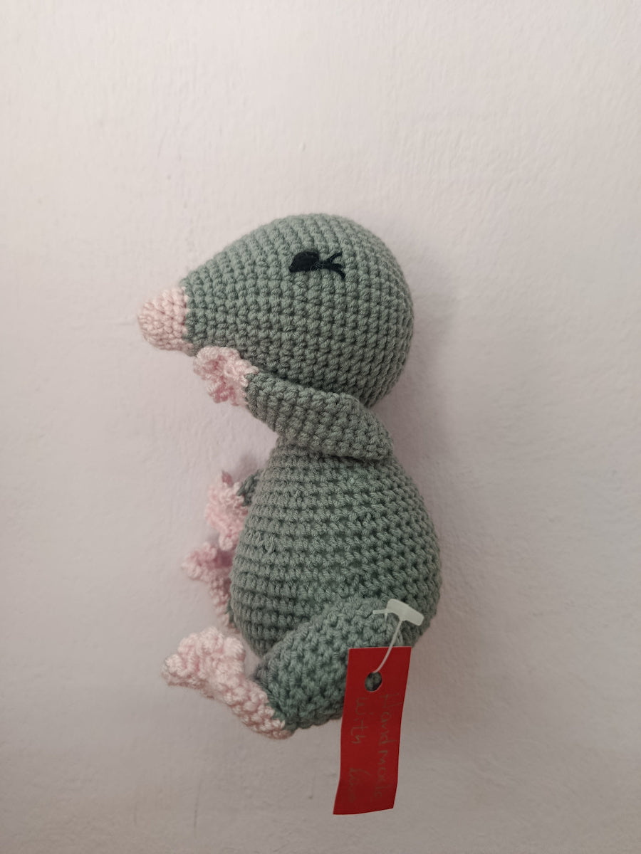 Χειροποίητο πλεκτό κουκλάκι ντροπαλός γκρί τυφλοπόντικας