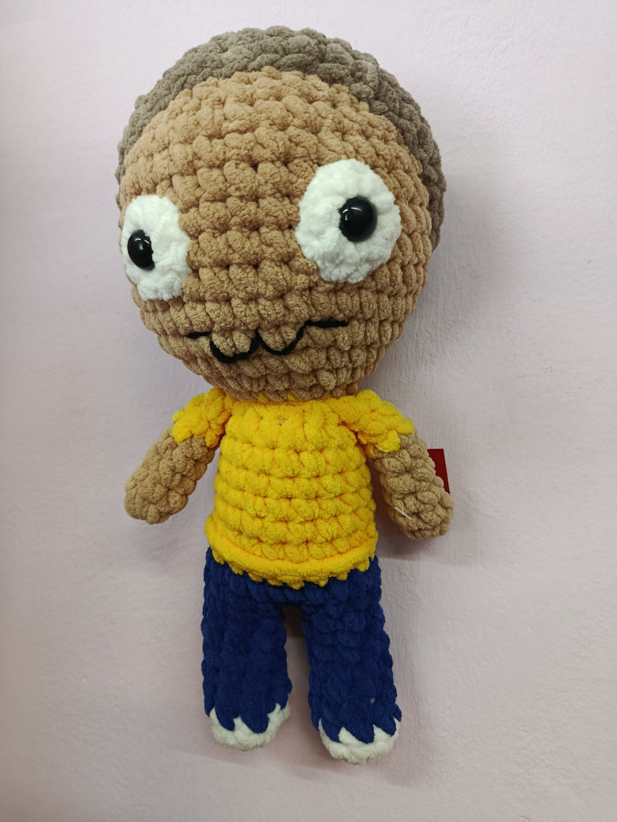 Χειροποίητο πλεκτό  βελουτέ κουκλάκι τύπου Morty