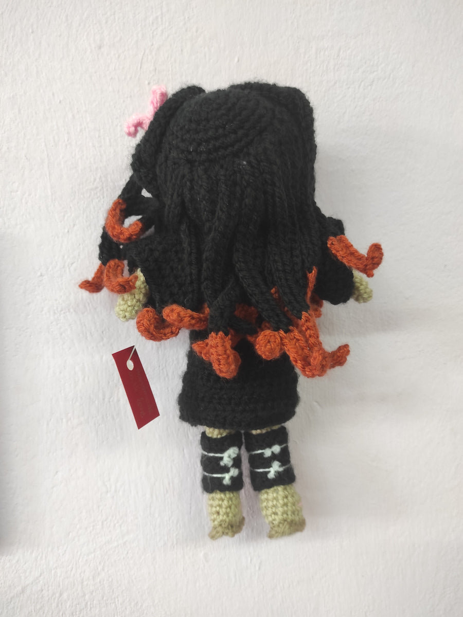 Χειροποίητη πλεκτή κούκλα τύπου Nezuko