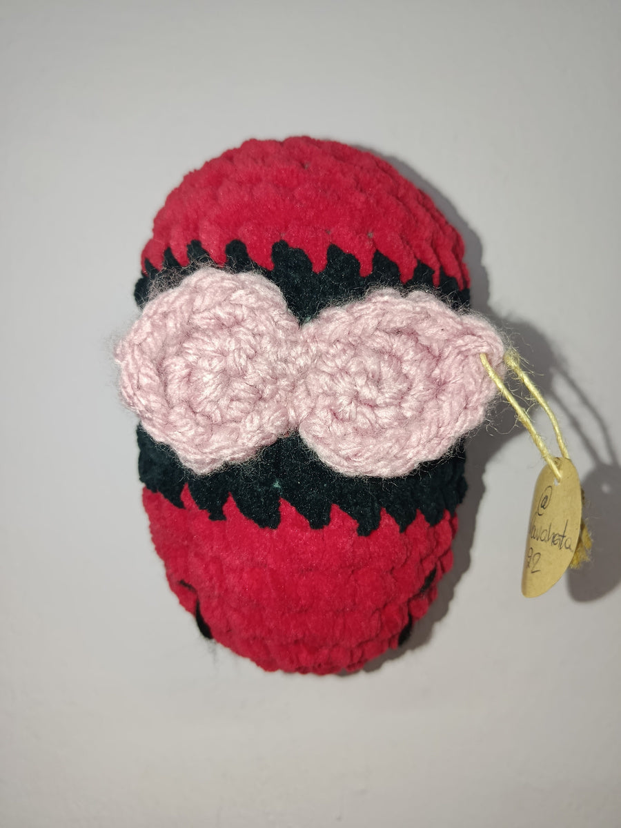 Χειροποίητο πλεκτό κουκλάκι Βελουτέ Κόκκινη Μέλισσα