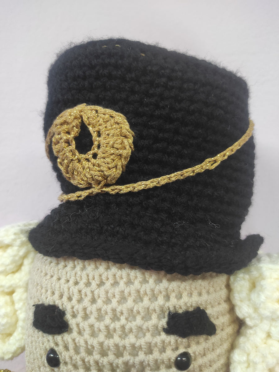 Χειροποίητο πλεκτό κουκλάκι κόκκινος Καρυοθραύστης