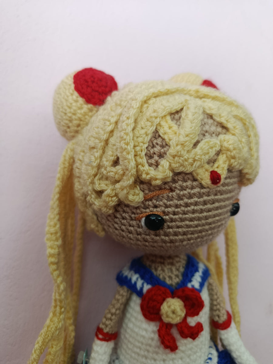 Χειροποίητο πλεκτό κουκλάκι τύπου Sailor Moon