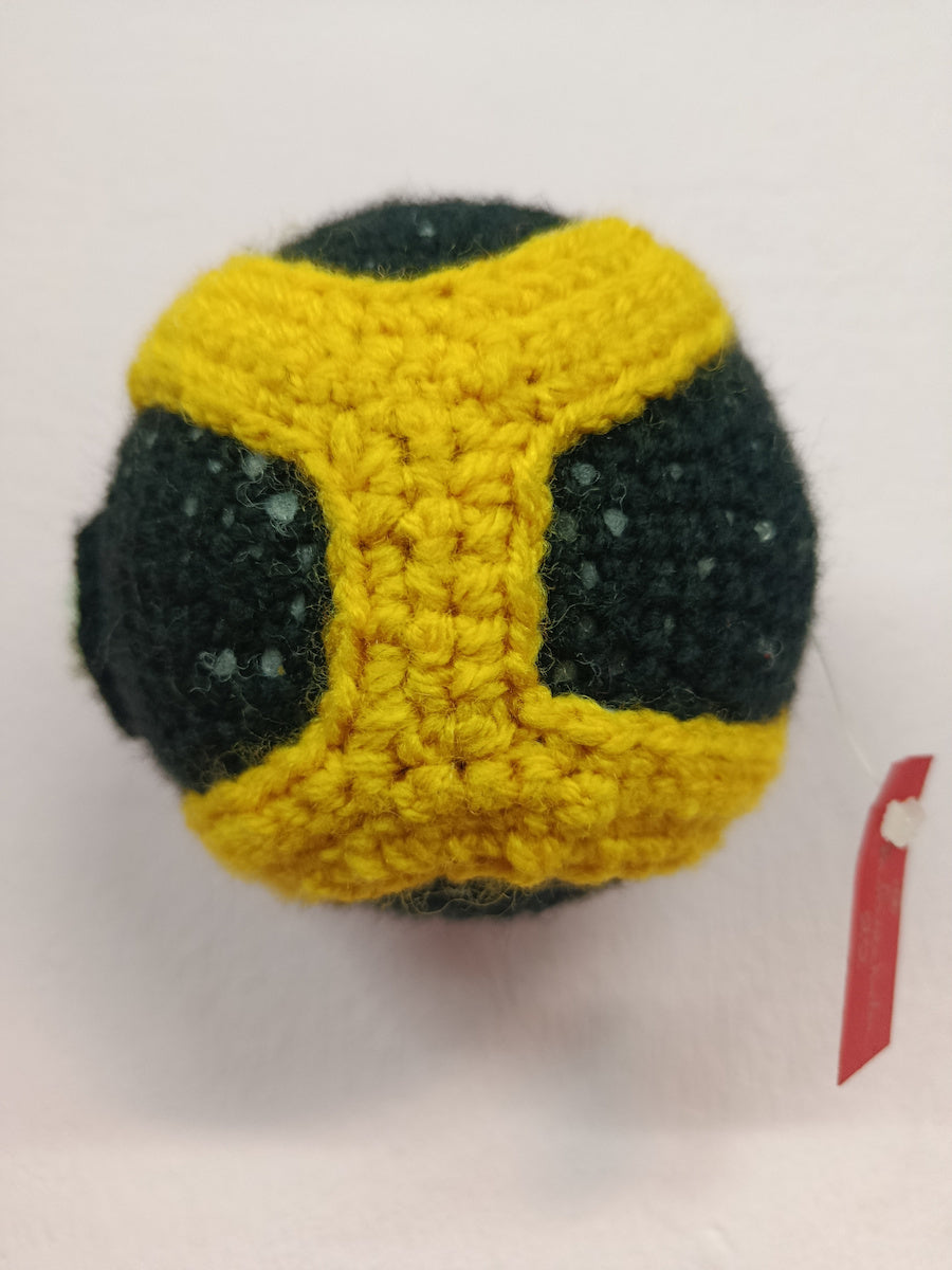 Χειροποίητο πλεκτό κουκλάκι τύπου Ultraball Pokeball